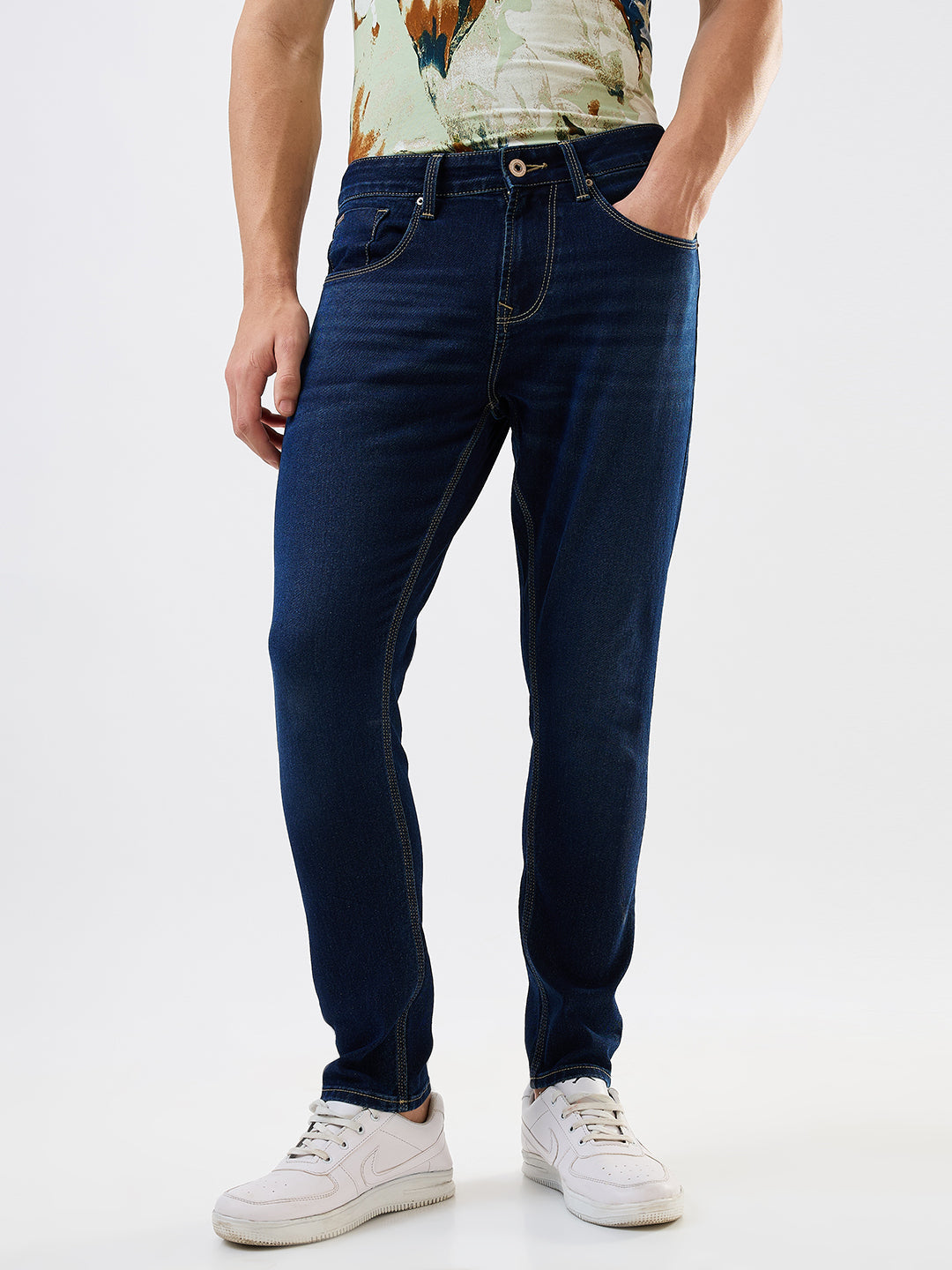 Spykar Slim Fit Mid Rise Cotton Jeans For Men