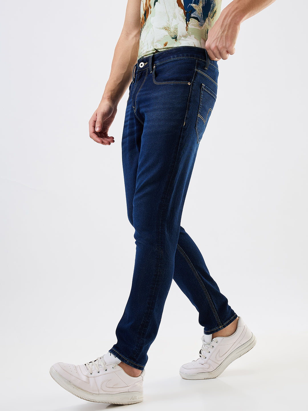 Spykar Slim Fit Mid Rise Cotton Jeans For Men