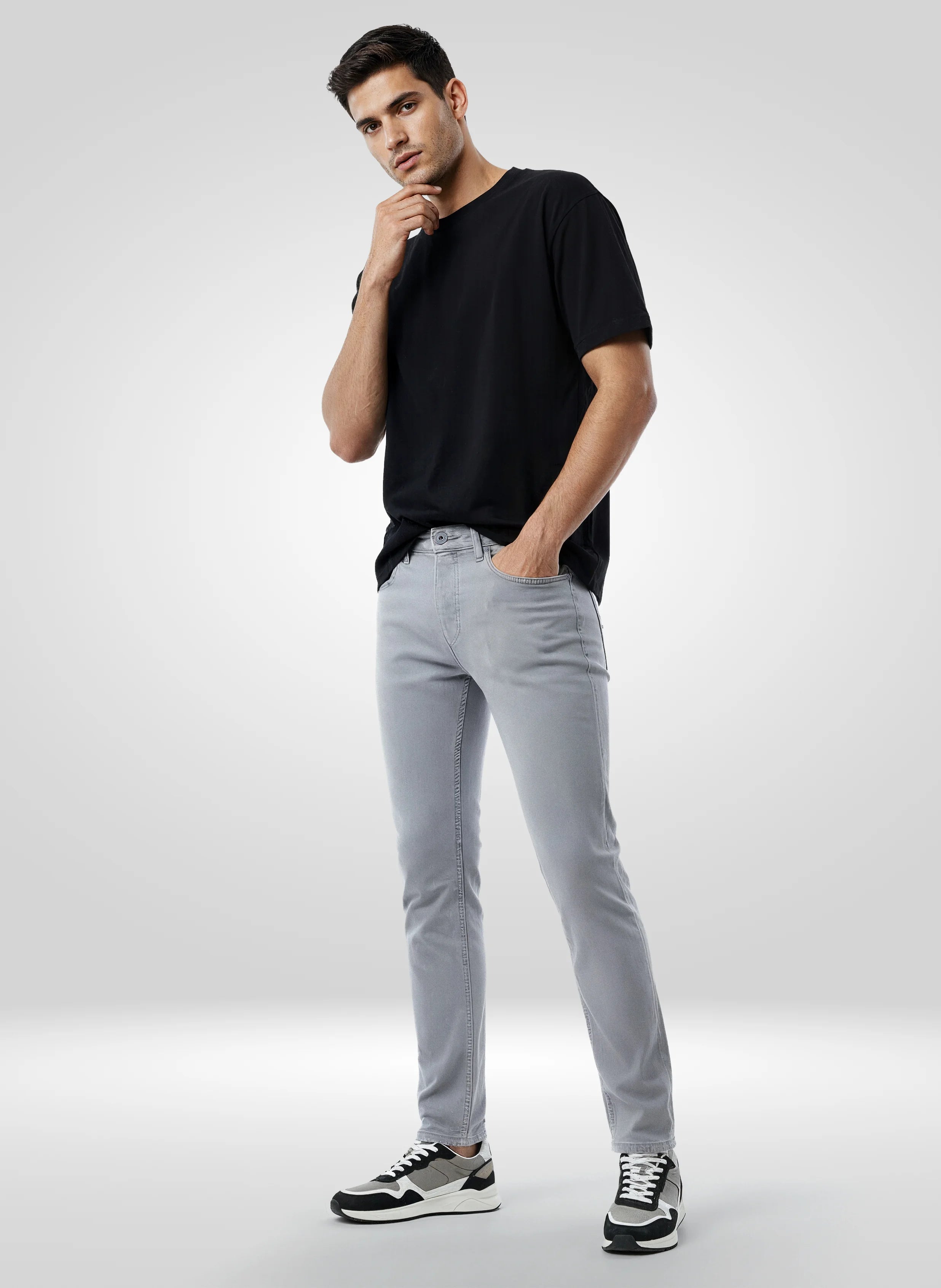 Men Light Grey Solid Slim Fit Mid Rise Jeans