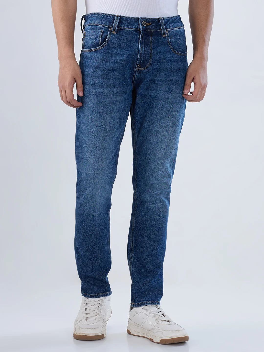 Men Mid Blue Solid Slim Fit Mid Rise Jeans