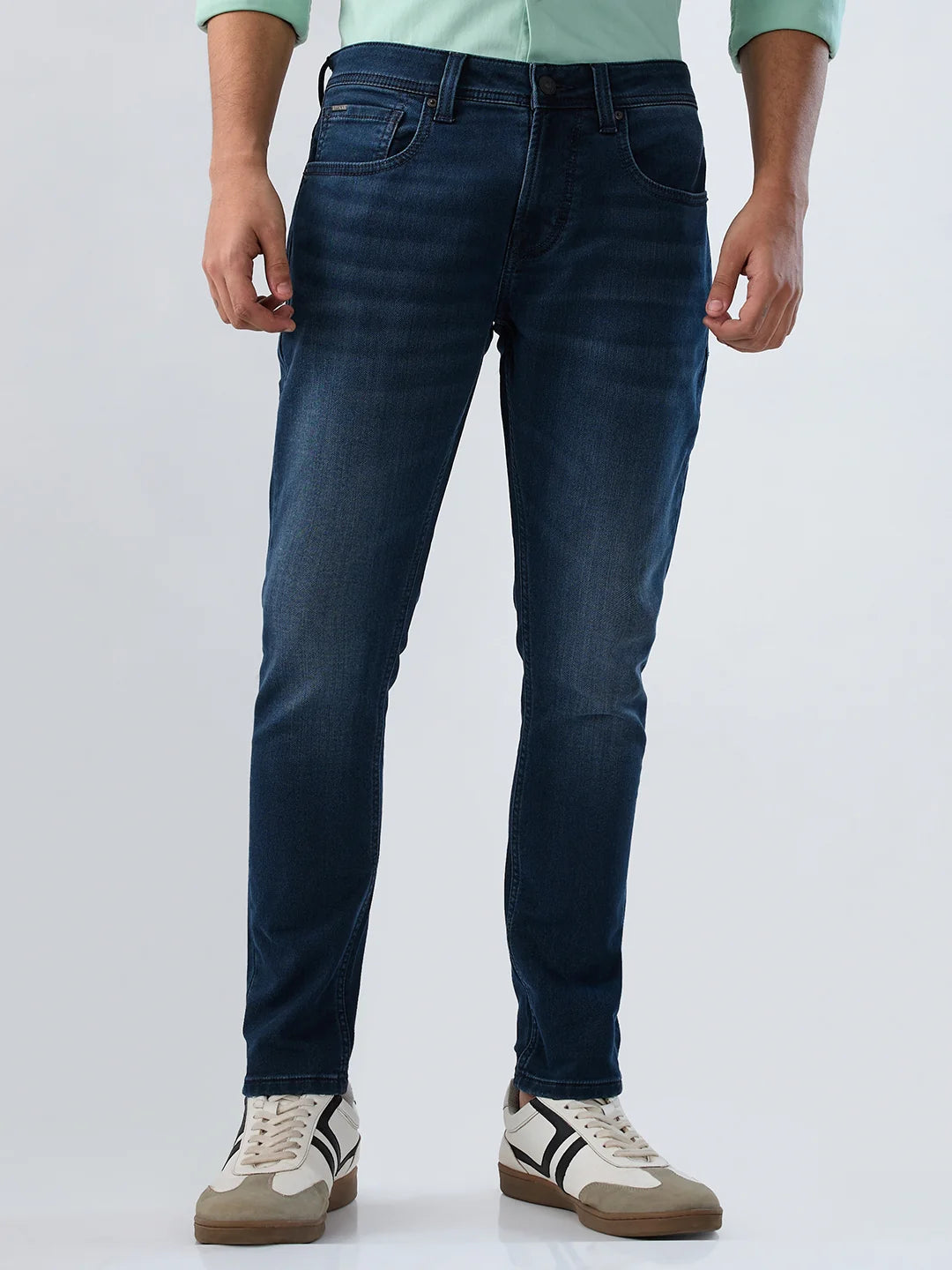 Men Vintage Blue Solid Slim Fit Mid Rise Jeans