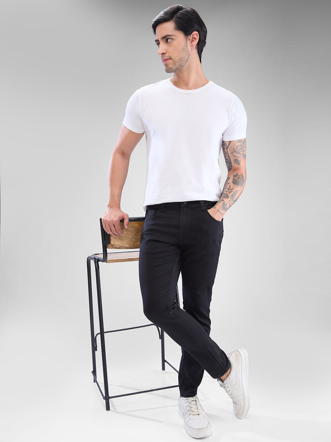 Spykar Raw Black Slim Fit Jeans For Men