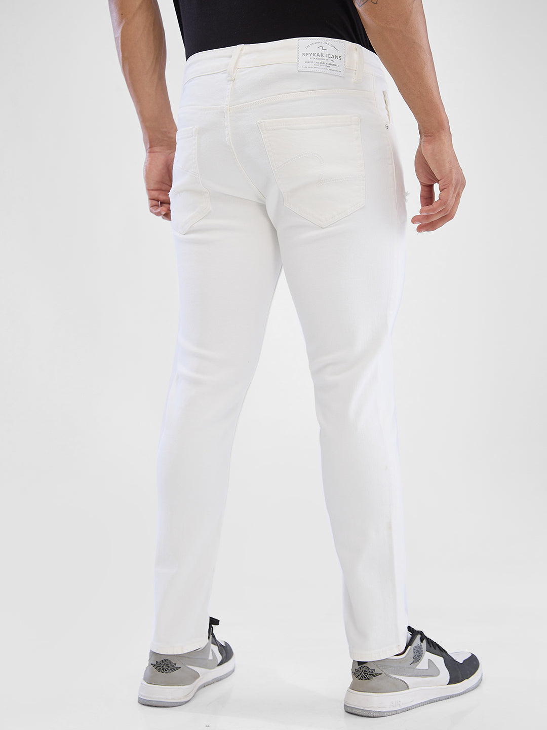 Spykar White Slim Fit Jeans For Men