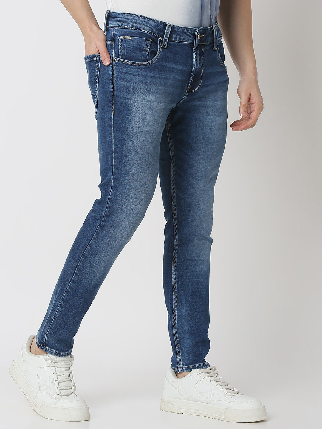 Spykar Mid Blue Mid Rise Slim Fit Jeans For Men