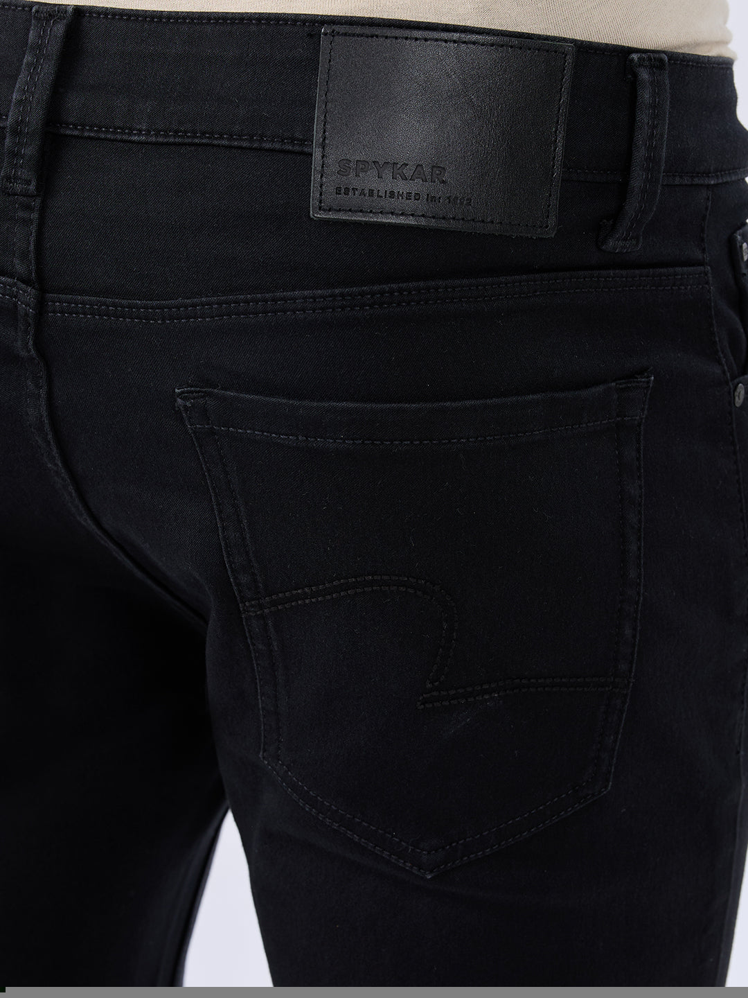 Spykar Black Slim Fit Mid Rise Jeans For Men