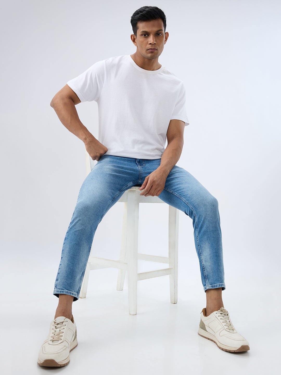 Spykar Light Blue Slim Fit Mid Rise Jeans For Men