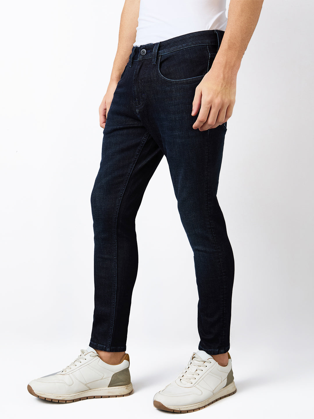 Spykar Slim Fit Mid Rise Cotton Jeans For Men