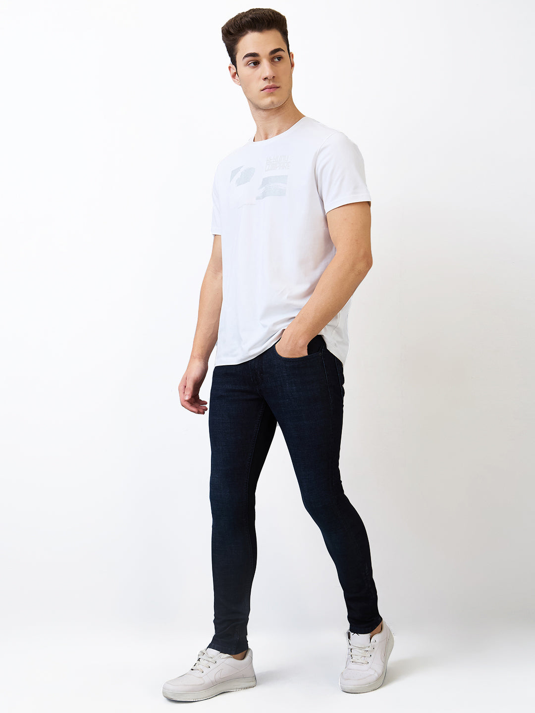 Spykar Slim Fit Low Rise Cotton Jeans For Men