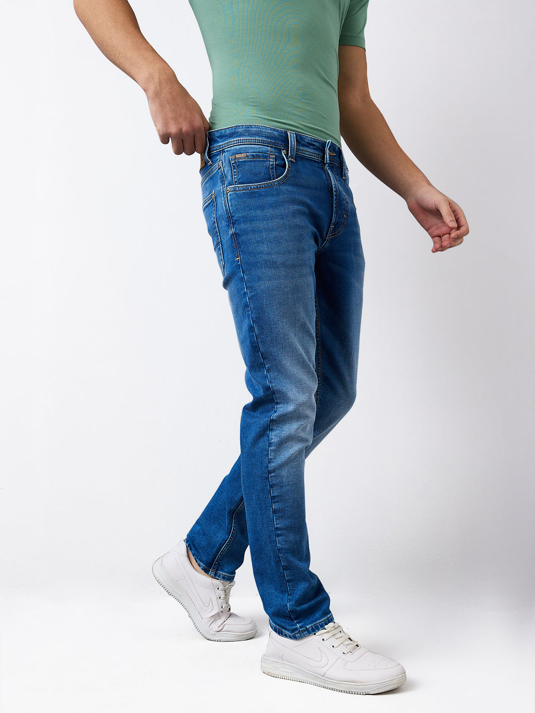 Spykar Regular Fit Mid Rise Cotton Jeans For Men