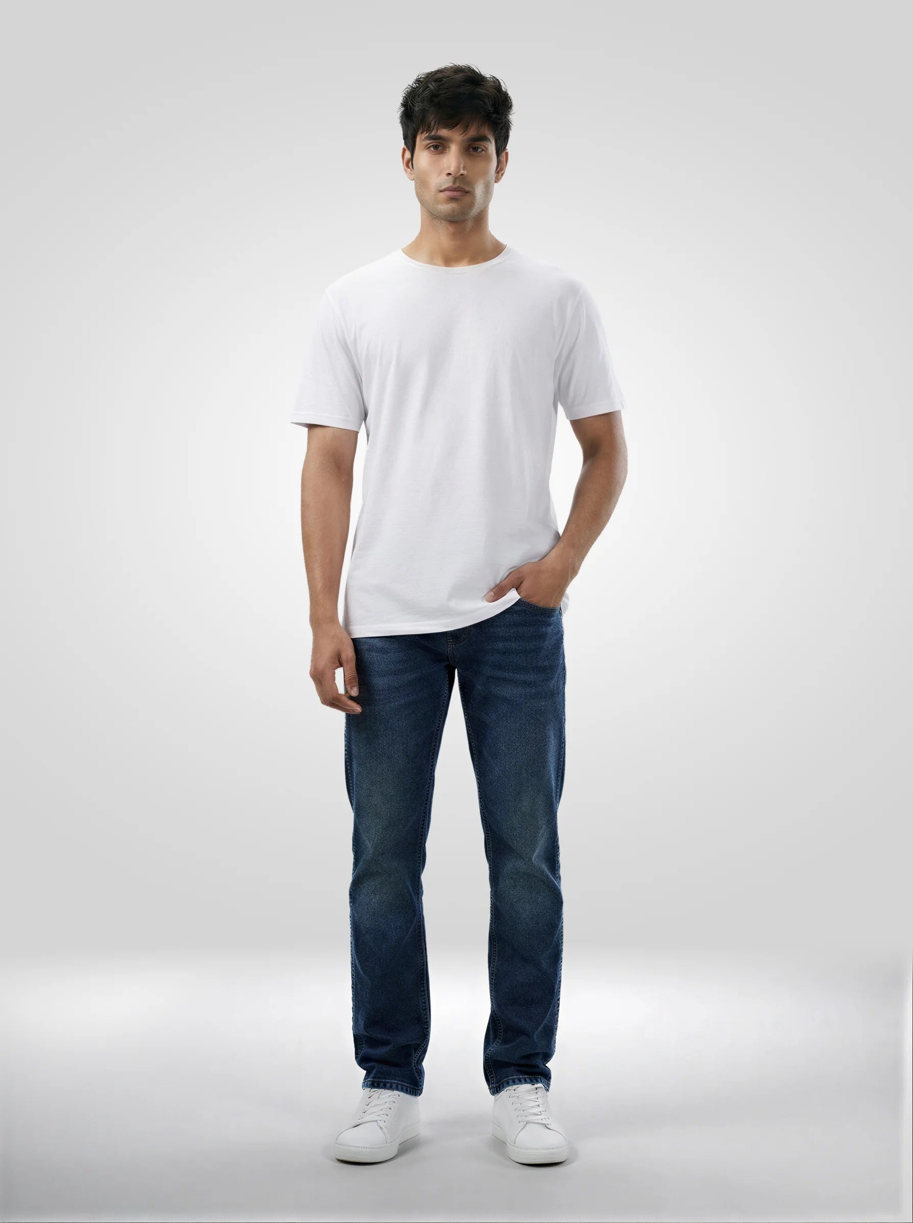 Men Dark Blue Solid Comfort Fit Mid Rise Jeans