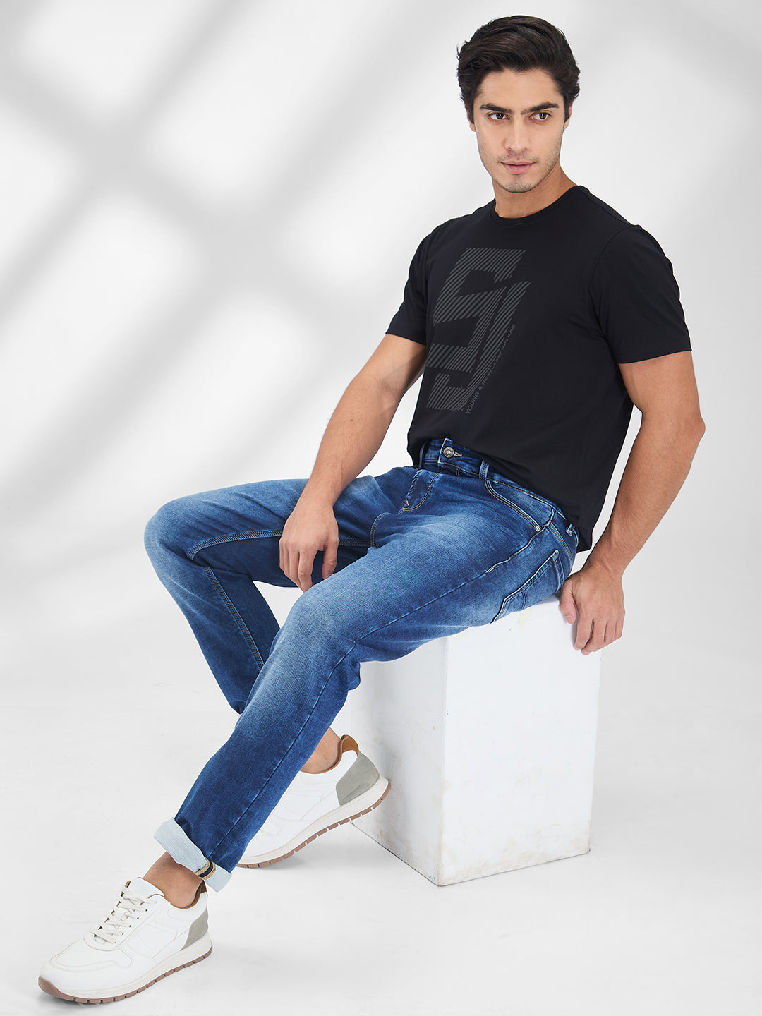 Spykar Blue Comfort Fit Mid Rise Jeans For Men