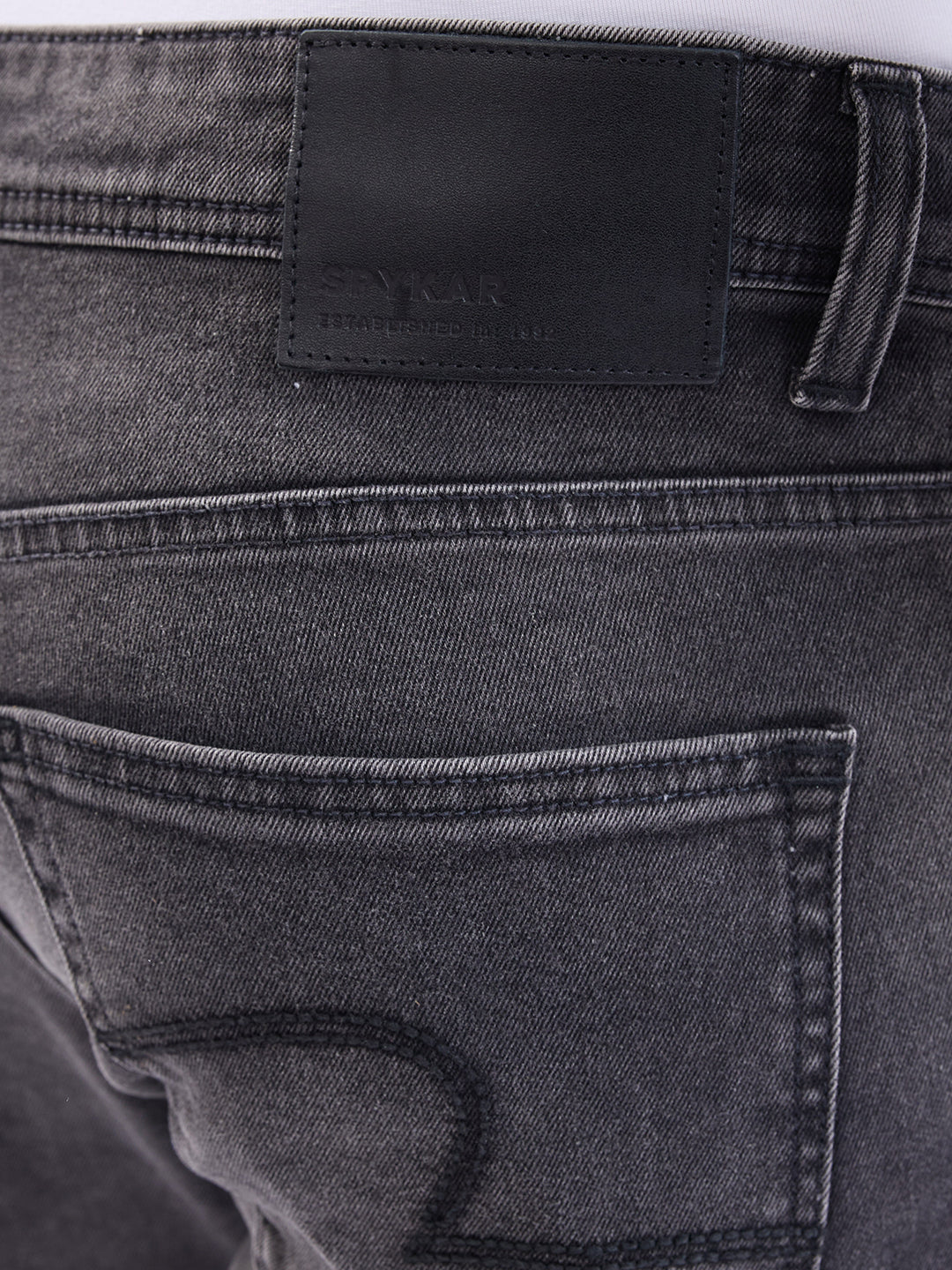 Spykar Carbon Black Mid Rise Comfort Fit Casual Jeans For Men