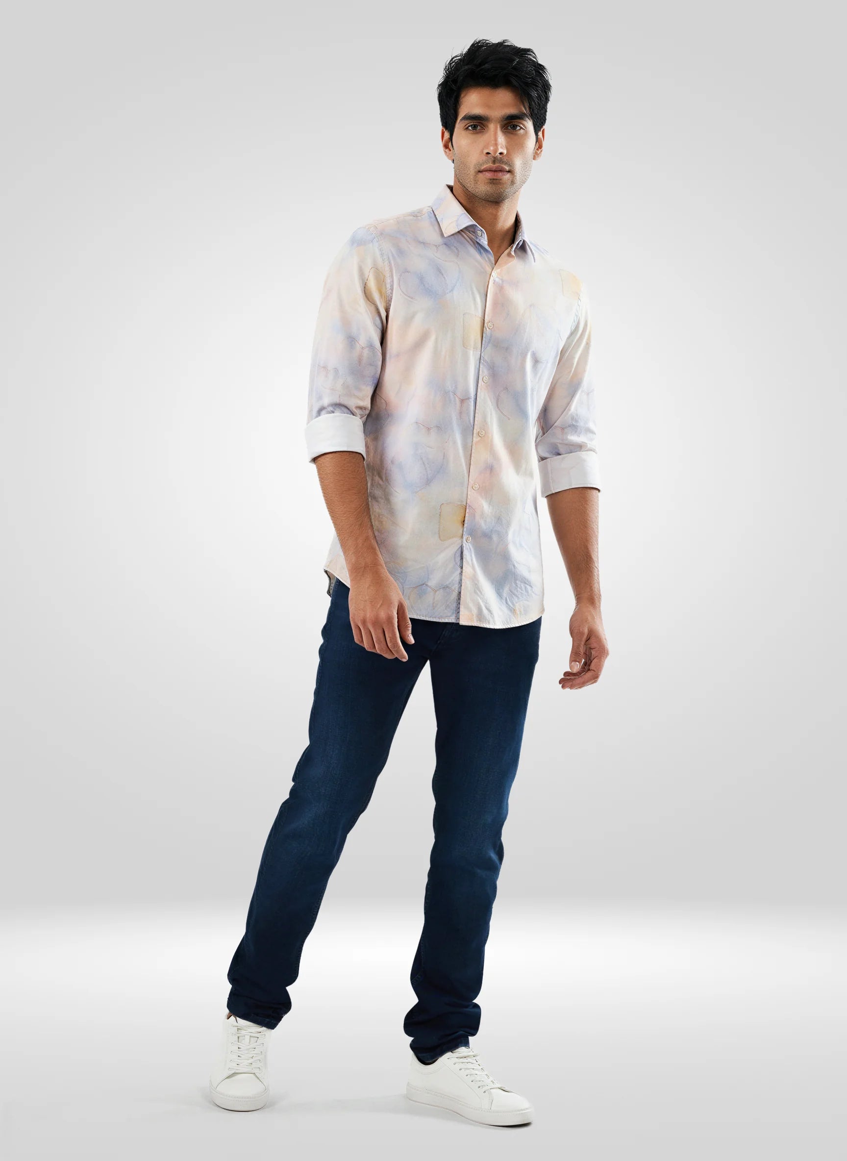 Men Dark Blue Solid Regular Fit Mid Rise Jeans