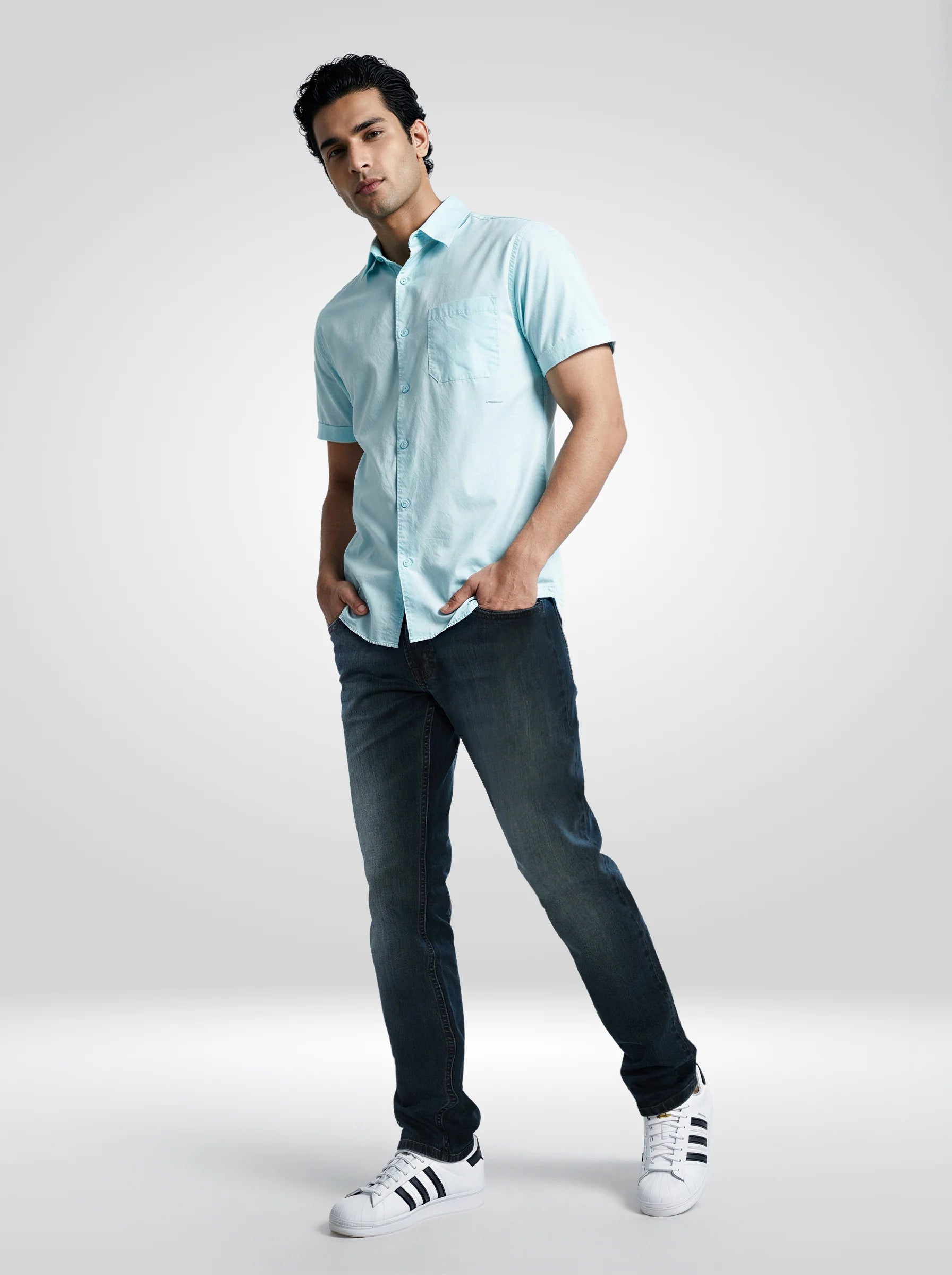 Men Vintage Blue Solid Regular Fit Mid Rise Jeans