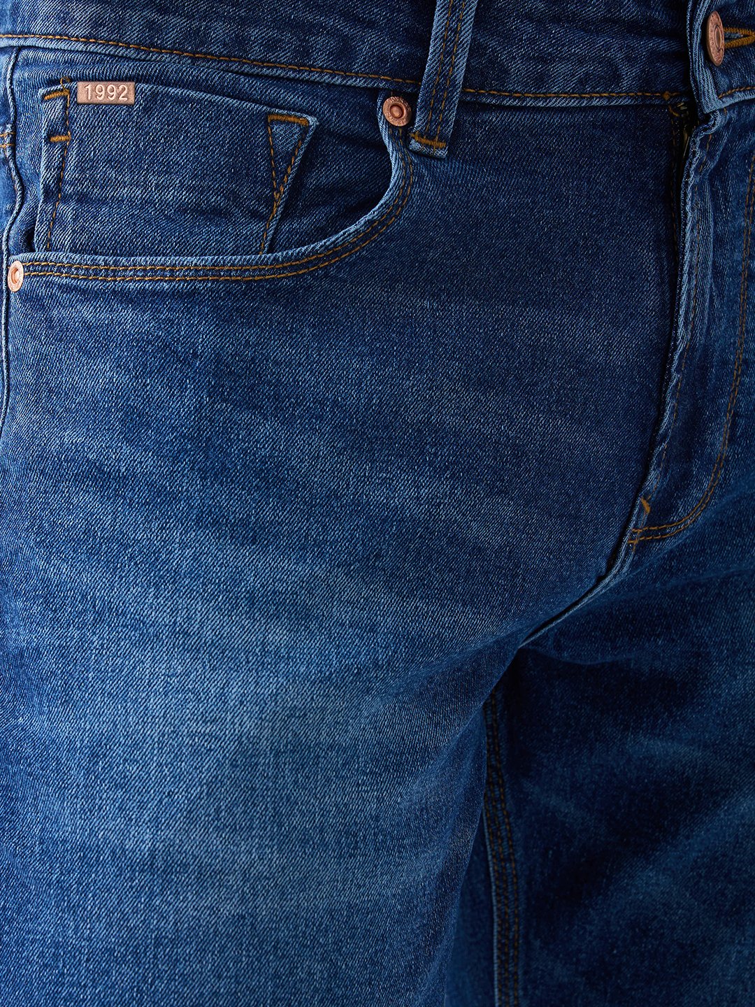Spykar Mid Blue Mid Rise Regular Fit Casual Jeans For Men