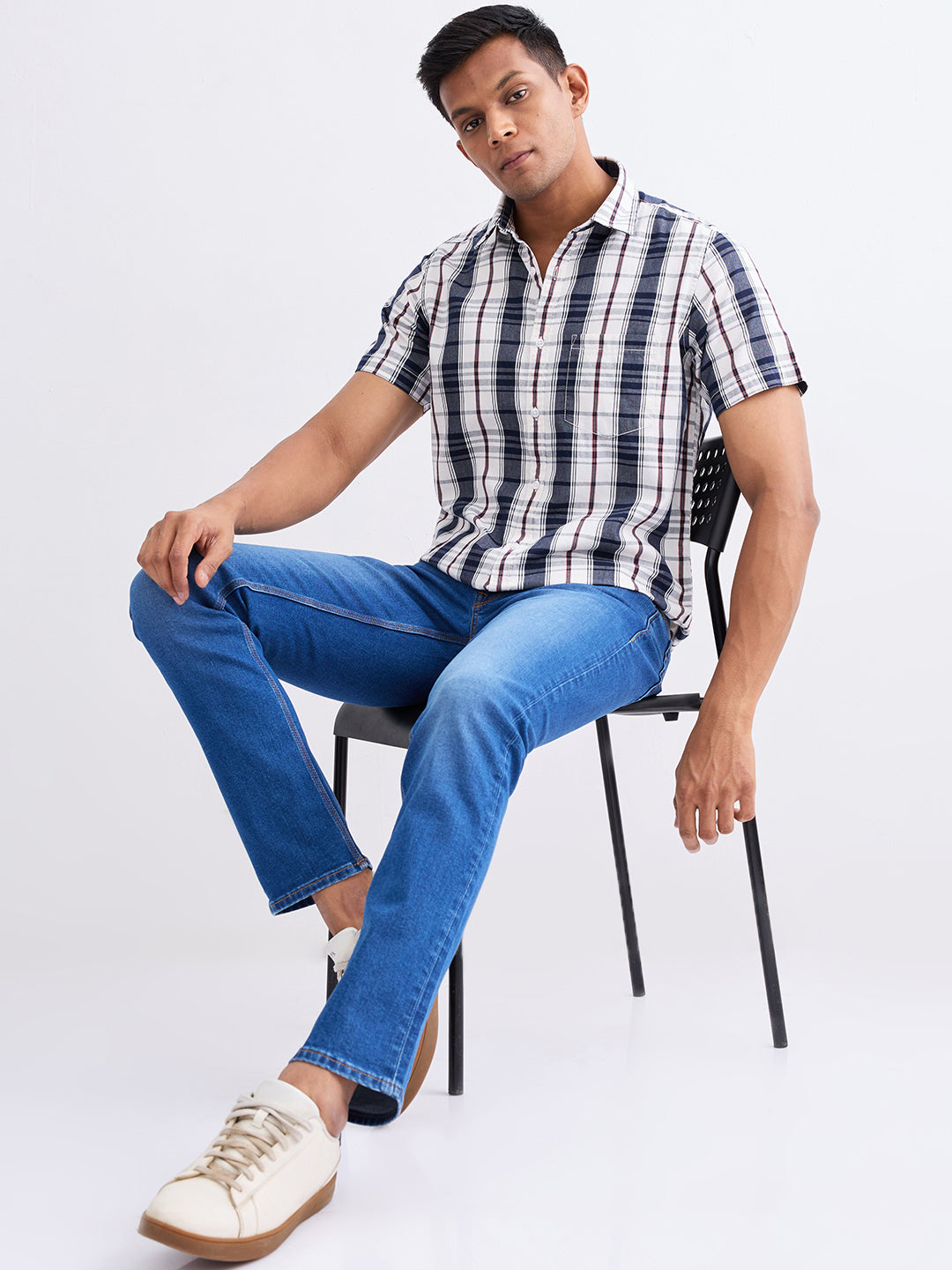 Spykar Mid Blue Mid Rise Regular Fit Casual Jeans For Men