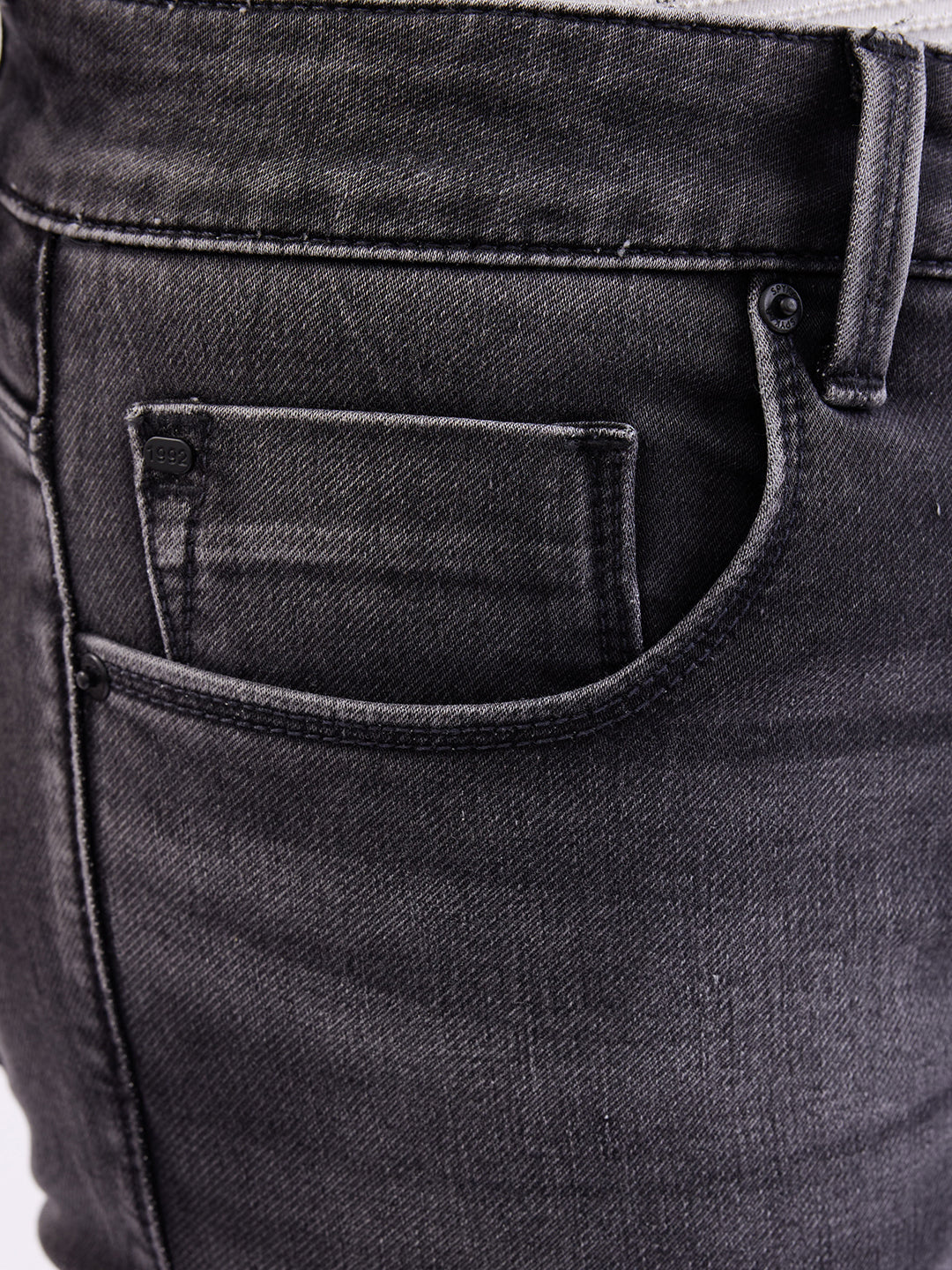 Spykar Charcoal Black Mid Rise Regular Fit Casual Jeans For Men