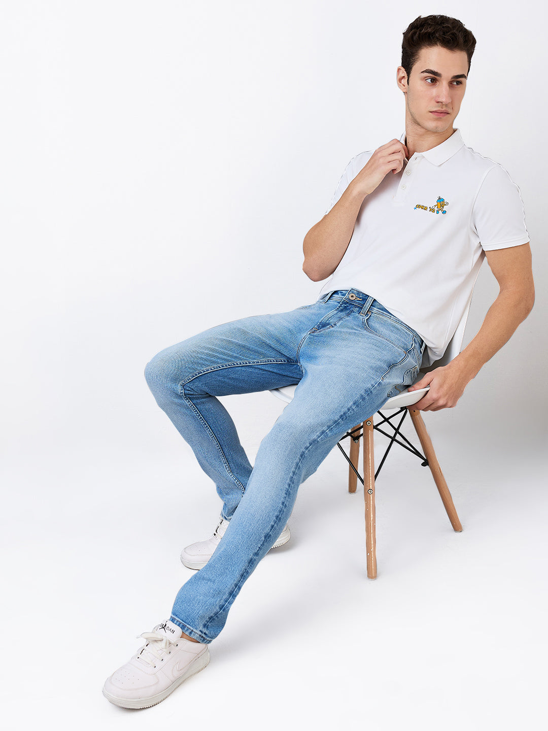 Spykar Slim Fit Low Rise Cotton Jeans For Men