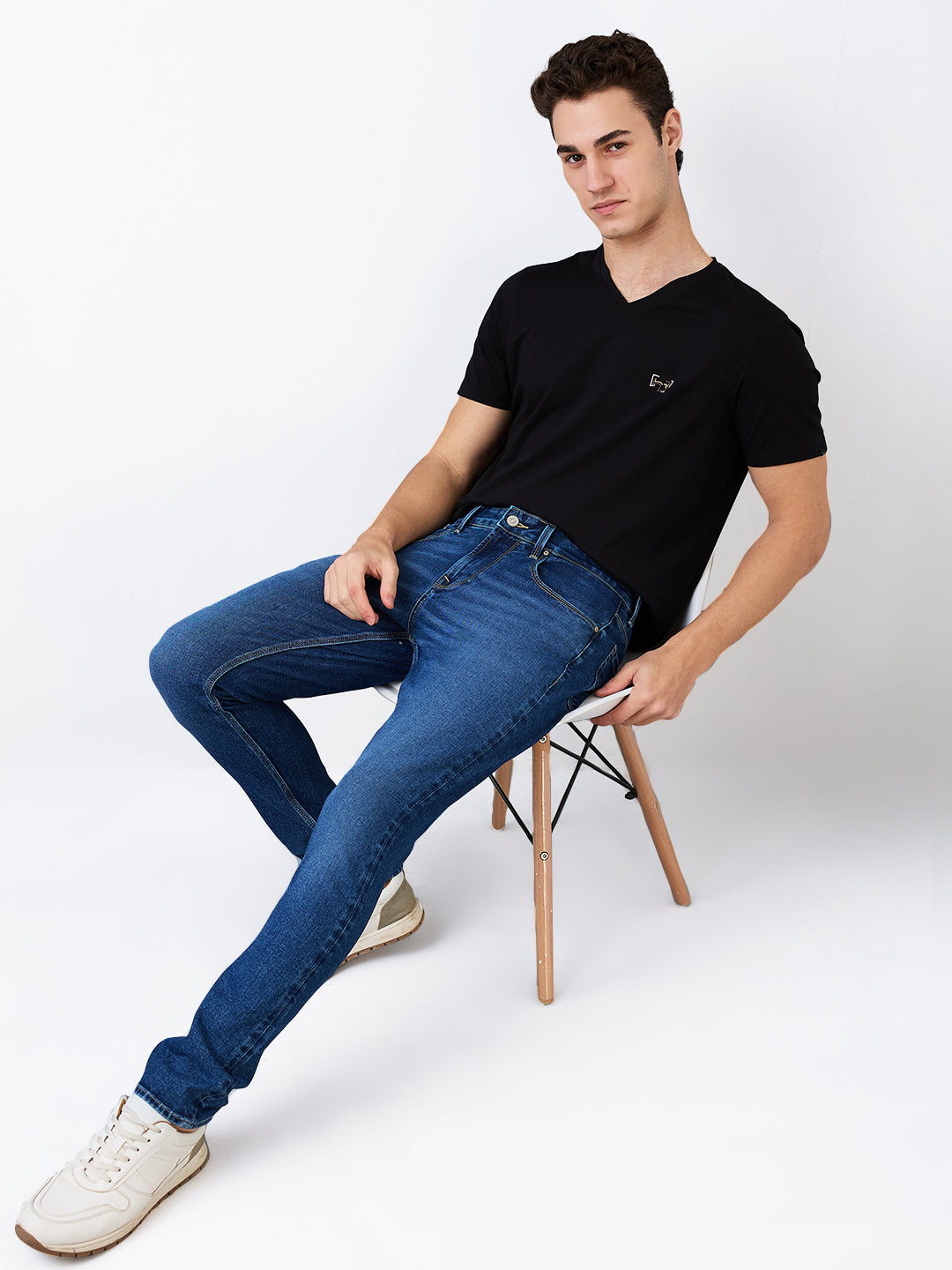 Spykar Slim Fit Low Rise Cotton Jeans For Men