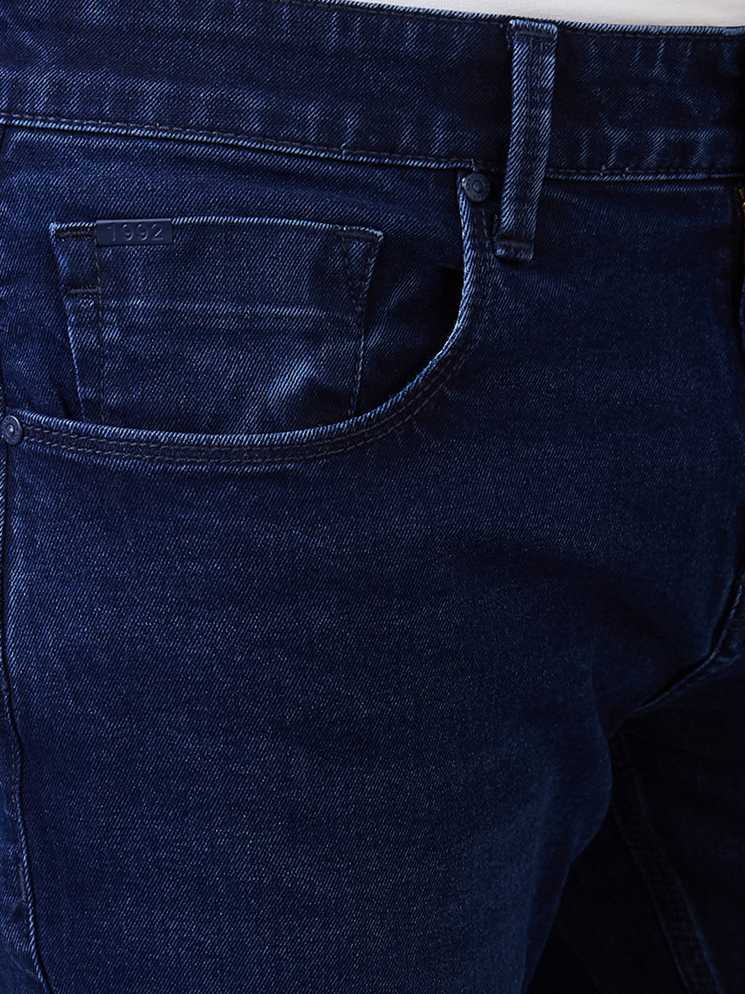 Spykar Slim Fit Low Rise Cotton Jeans For Men