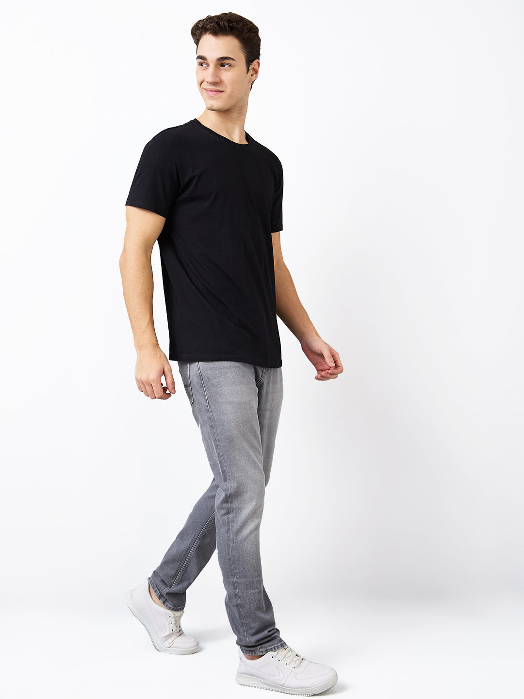 Spykar Slim Fit Low Rise Cotton Jeans For Men