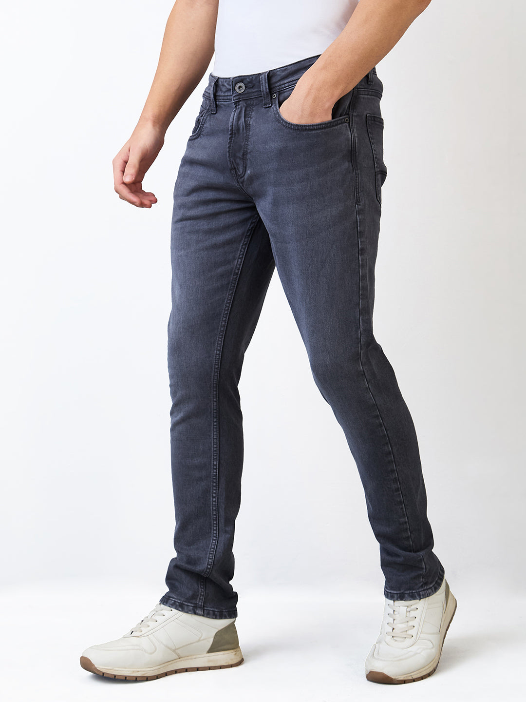 Spykar Slim Fit Low Rise Cotton Jeans For Men