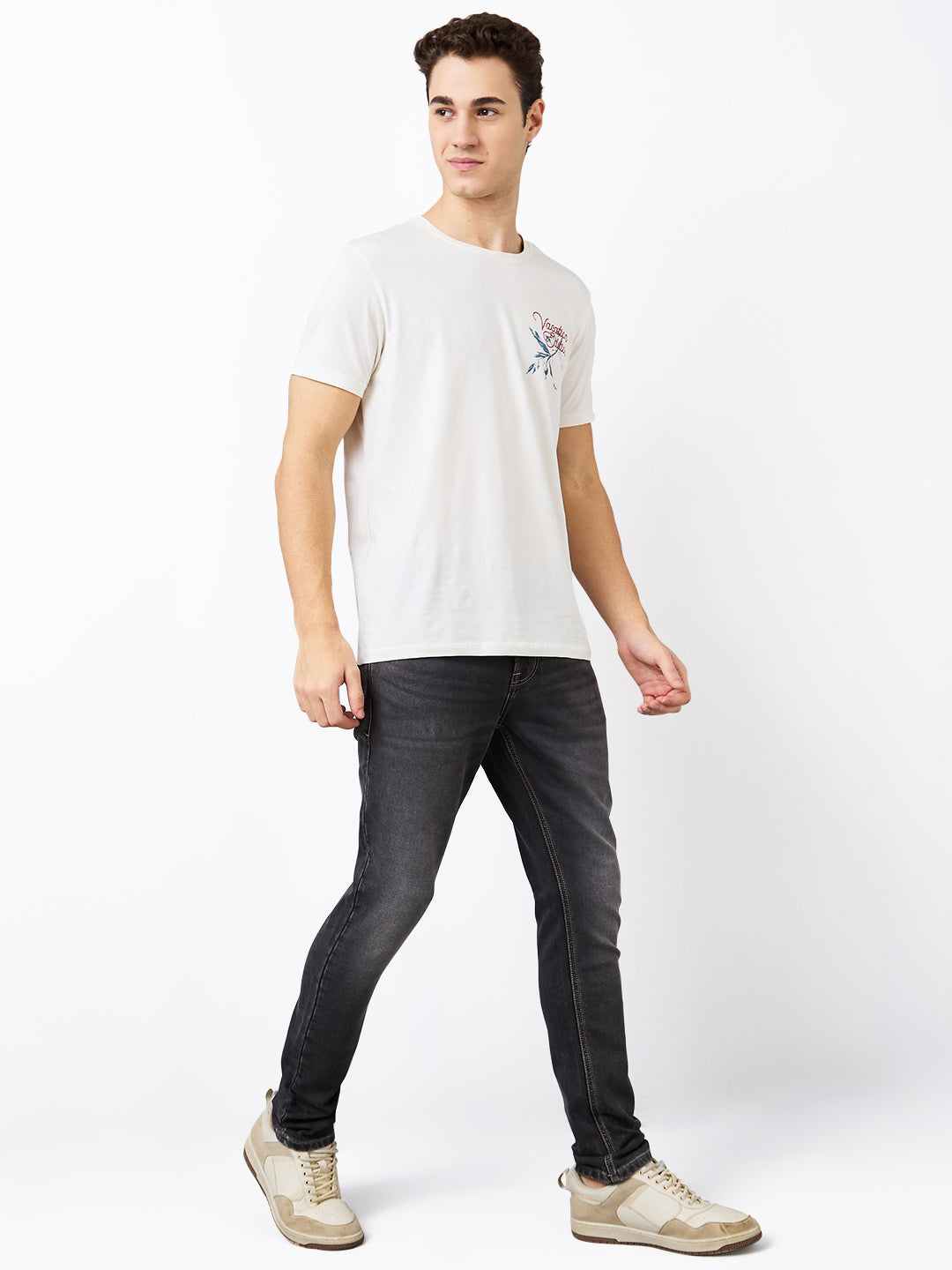 Spykar Slim Fit Low Rise Cotton Jeans For Men