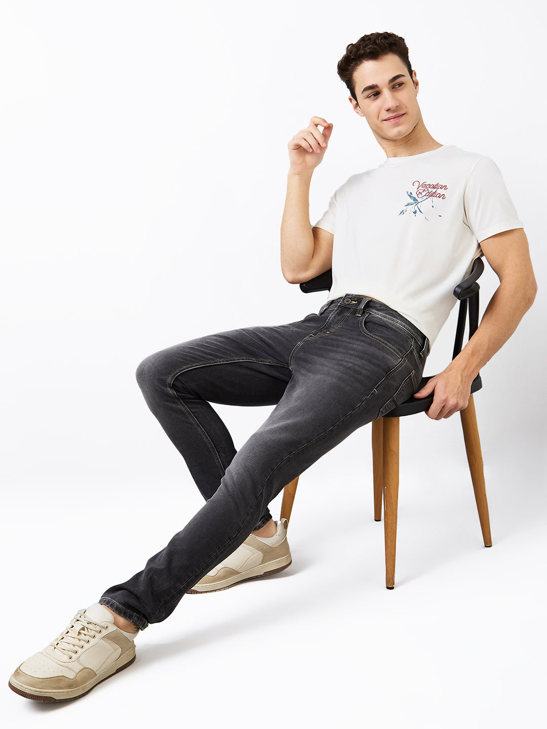 Spykar Slim Fit Low Rise Cotton Jeans For Men