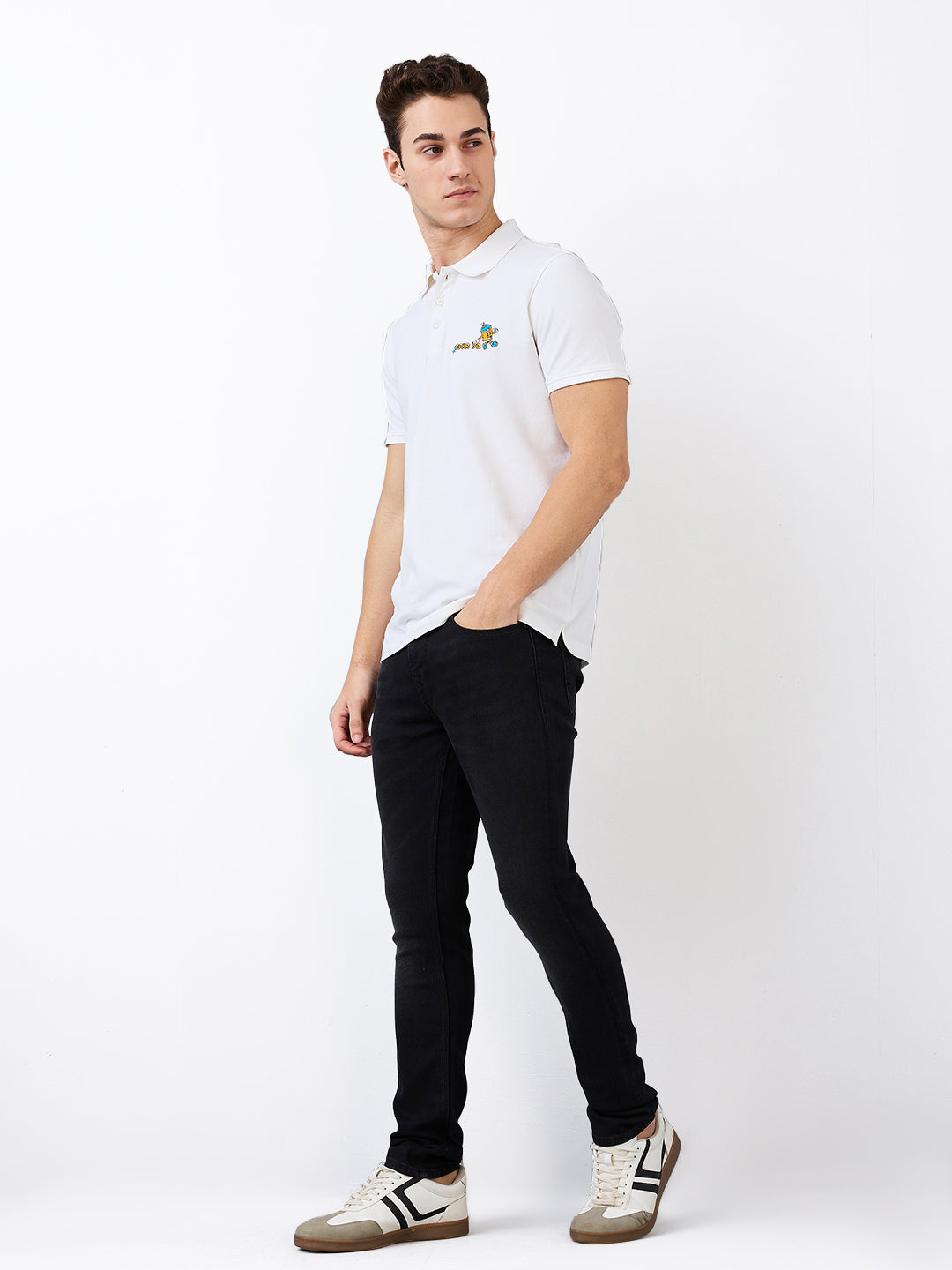 Spykar Slim Fit Low Rise Cotton Jeans For Men