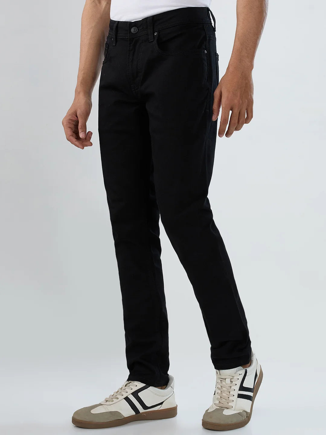 Men Black Solid Slim Fit Low Rise Jeans