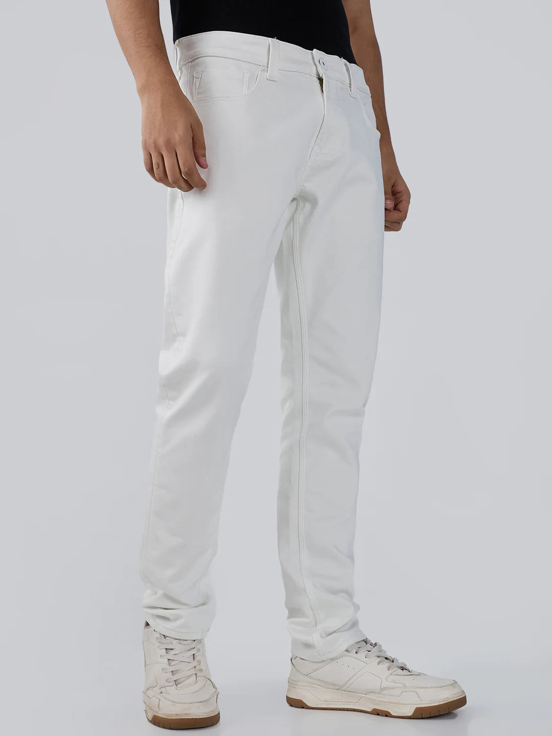 Men White Solid Slim Fit Low Rise Jeans
