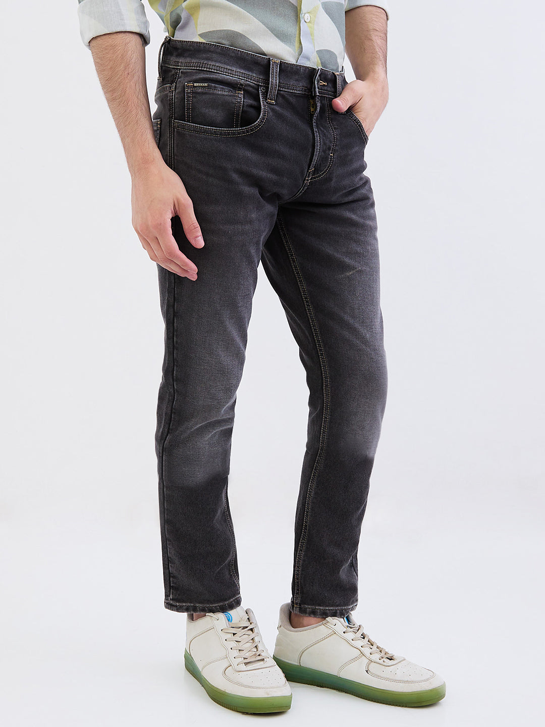 Spykar Charcoal Black Low Rise Slim Fit Casual Jeans For Men