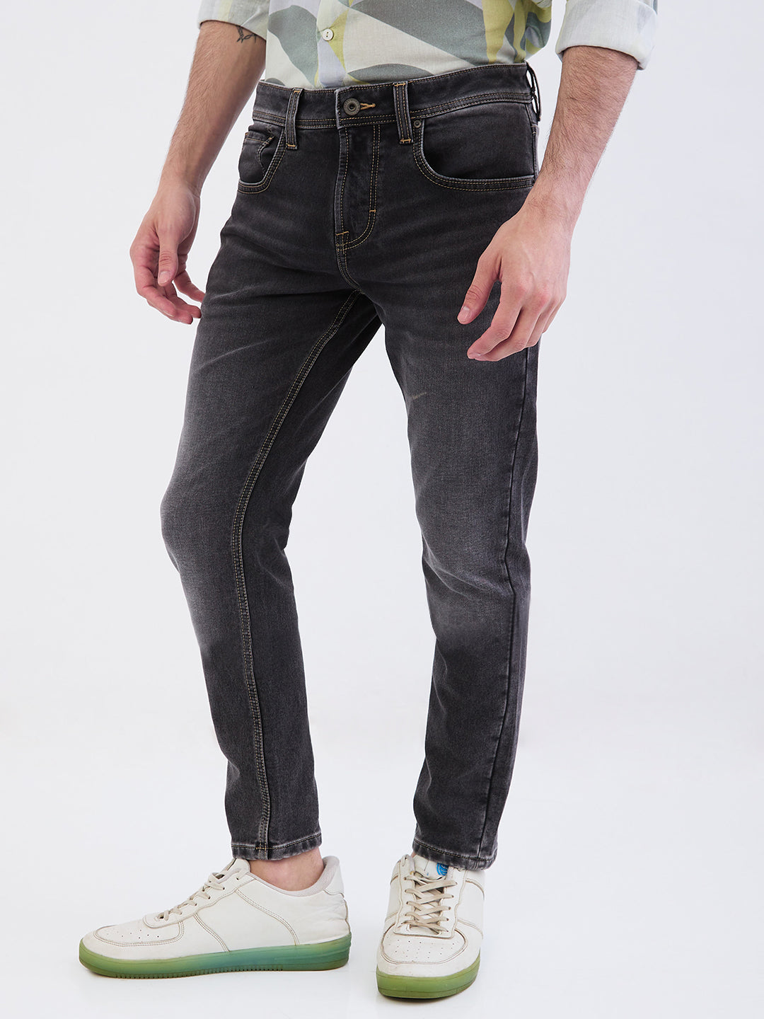 Spykar Charcoal Black Low Rise Slim Fit Casual Jeans For Men