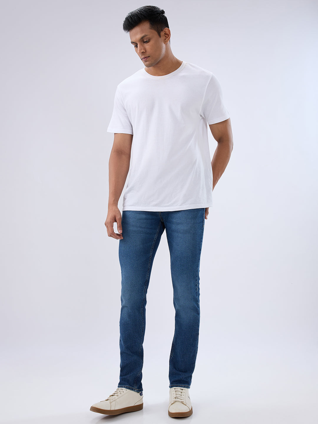Spykar Mid Blue Slim Fit Low Rise Jeans For Men