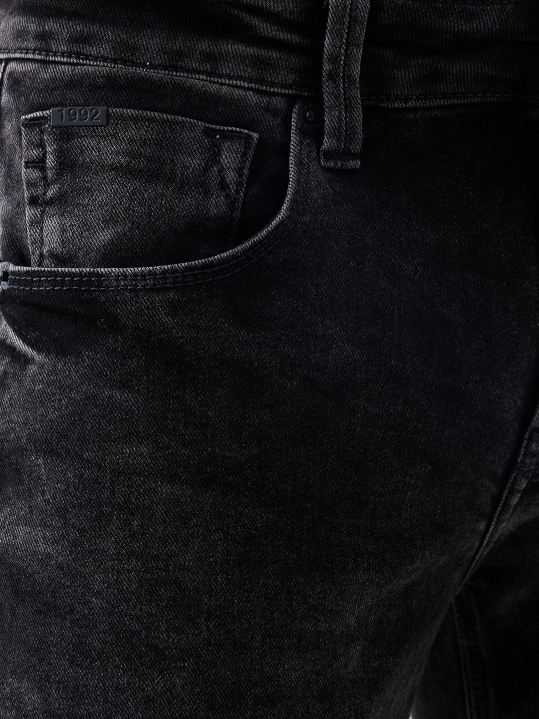 Spykar Charcoal Black Low Rise Slim Fit Casual Jeans For Men