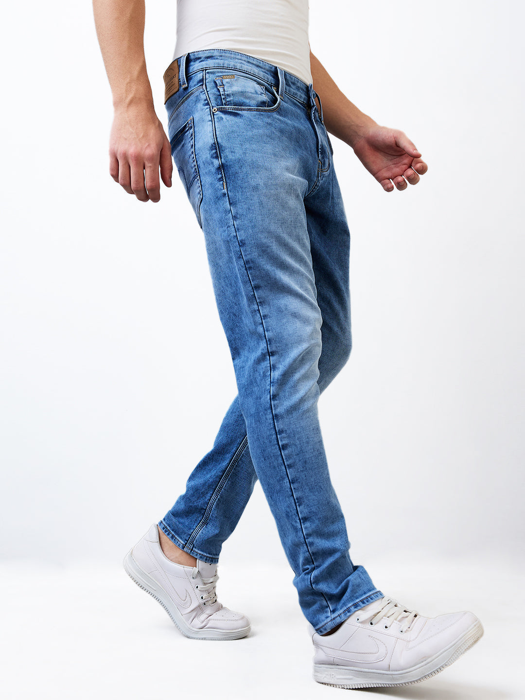 Spykar Slim Fit Low Rise Cotton Jeans For Men