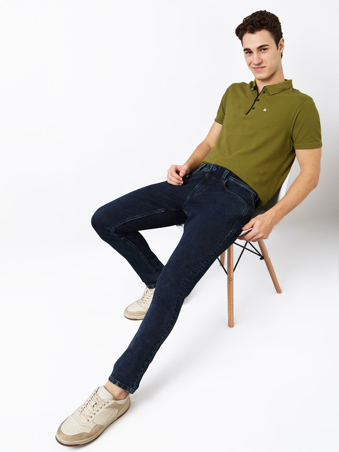 Spykar Slim Fit Low Rise Cotton Jeans For Men