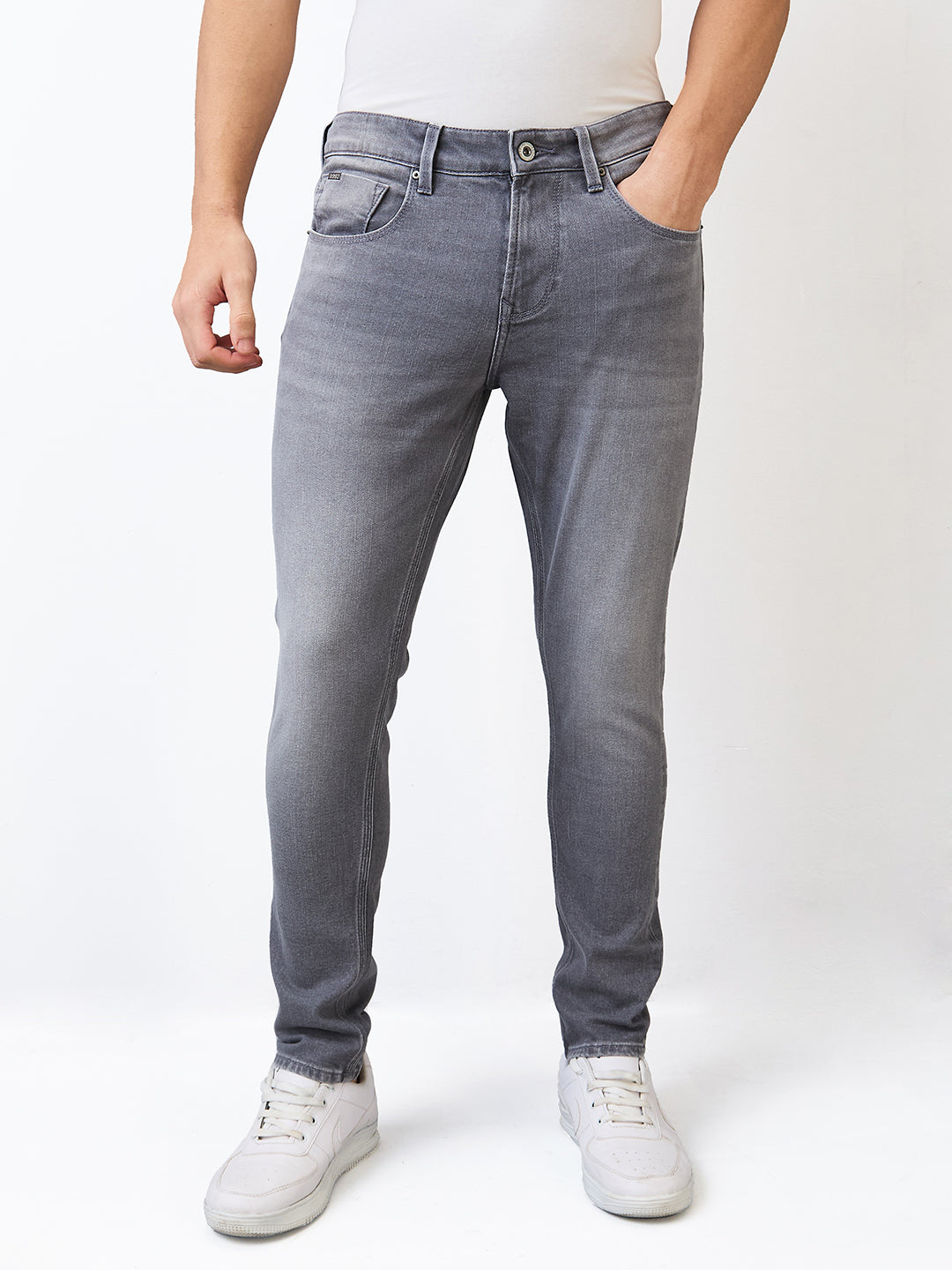 Spykar Slim Fit Low Rise Cotton Jeans For Men