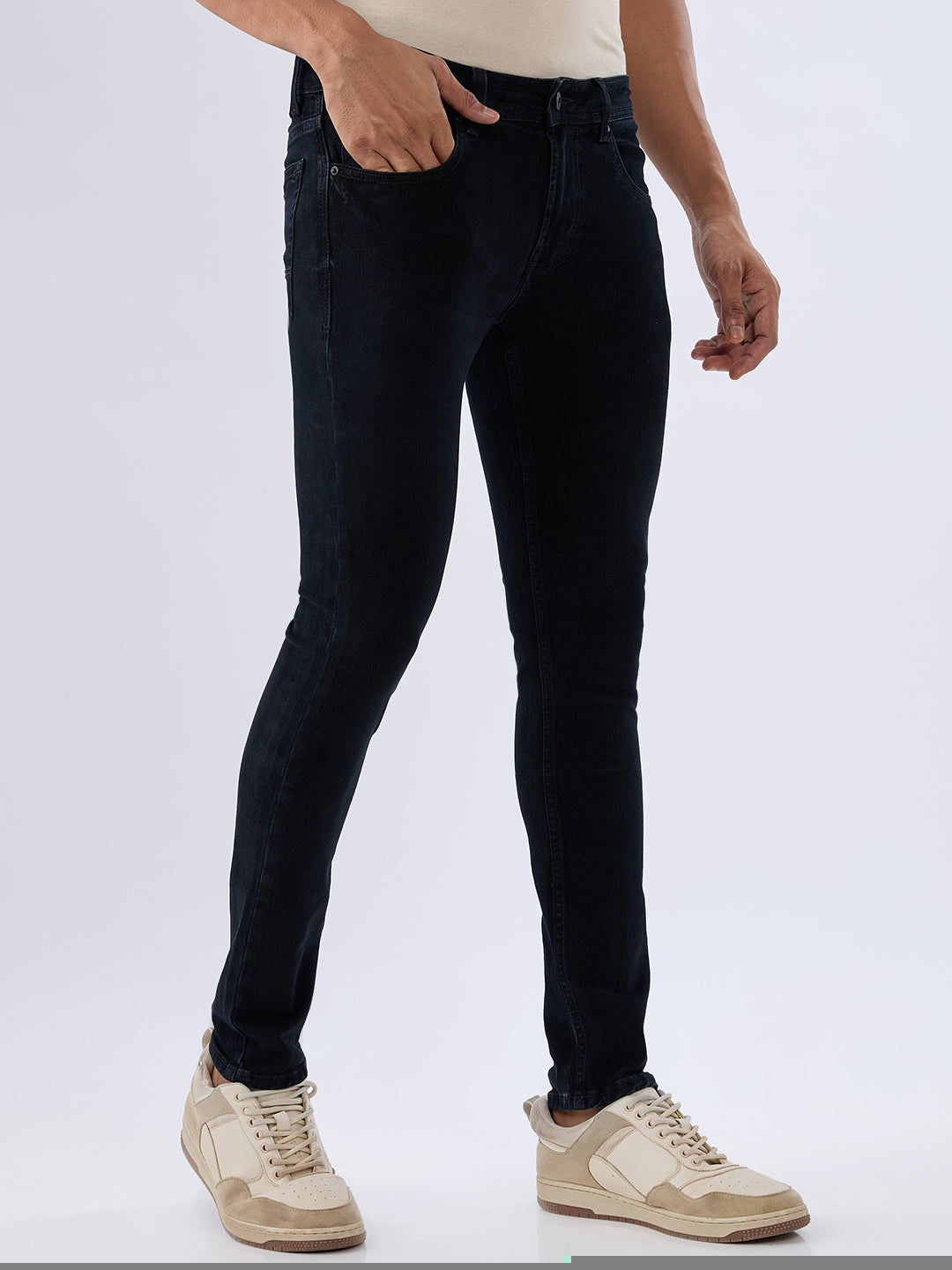 Spykar Carbon Black Slim Fit Low Rise Jeans For Men