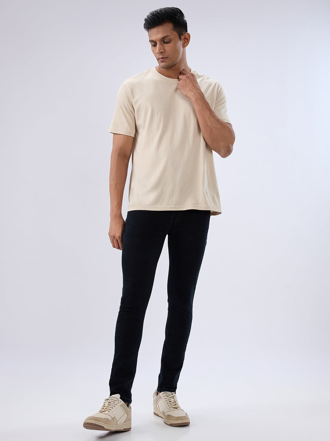 Spykar Carbon Black Slim Fit Low Rise Jeans For Men