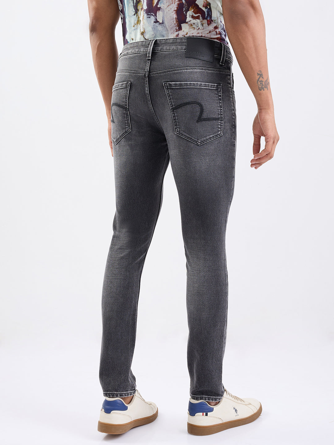 Spykar Charcoal Black Low Rise Slim Fit Casual Jeans For Men