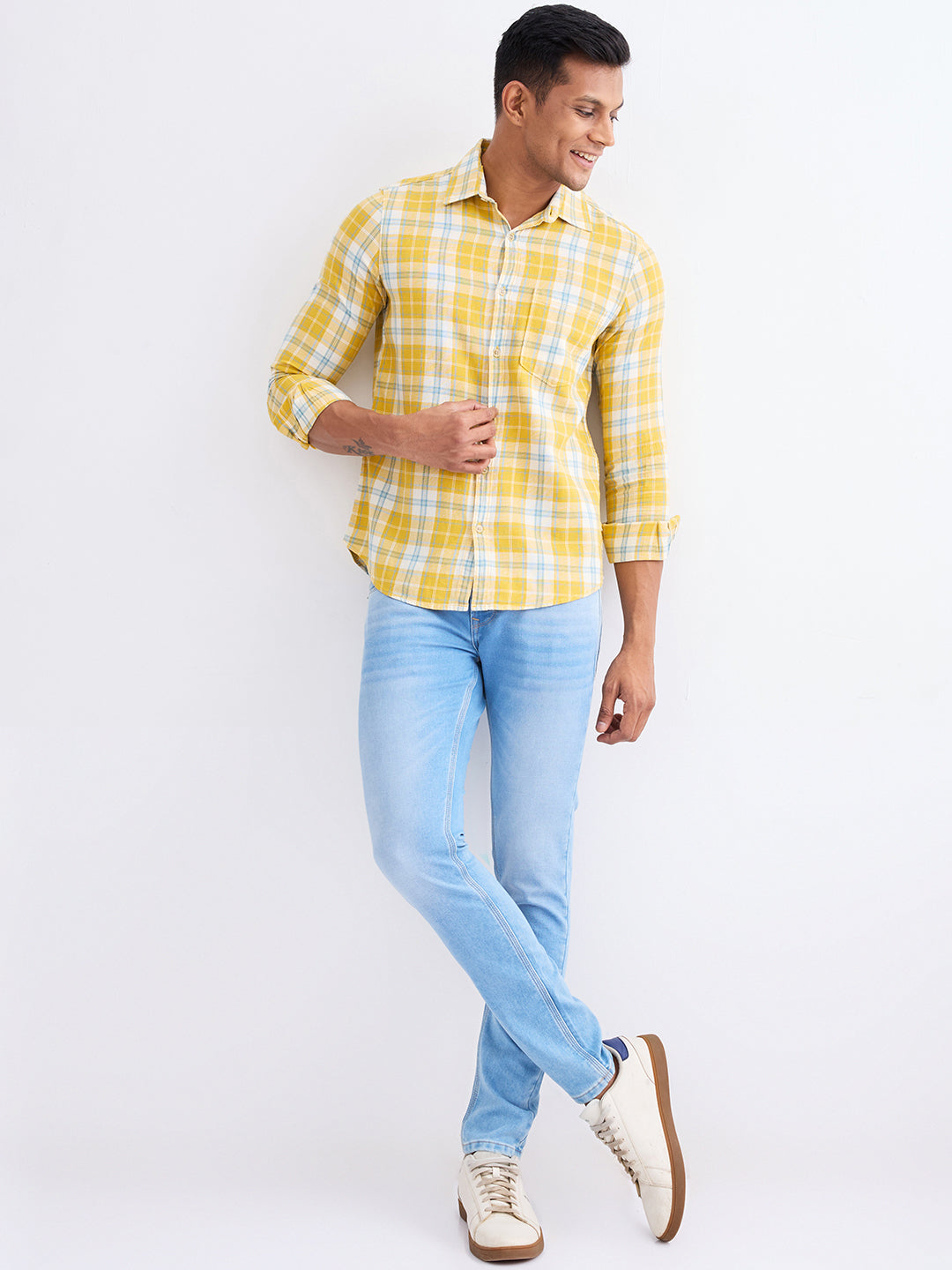 Spykar Ice Blue Low Rise Slim Fit Casual Jeans For Men
