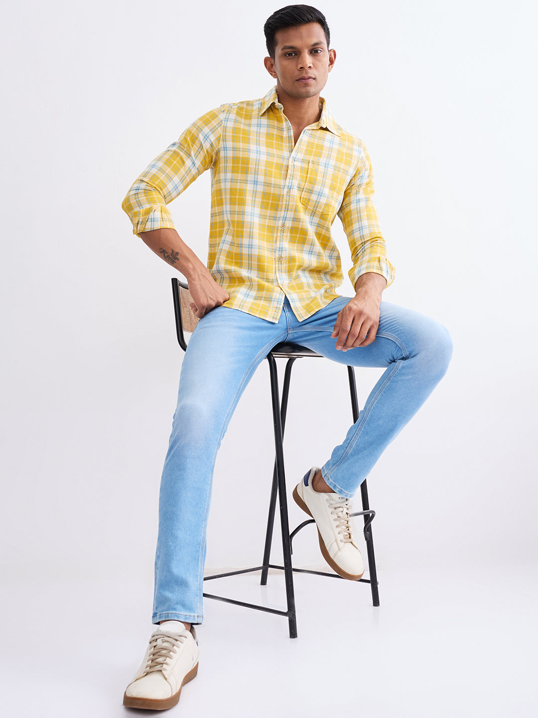 Spykar Ice Blue Low Rise Slim Fit Casual Jeans For Men