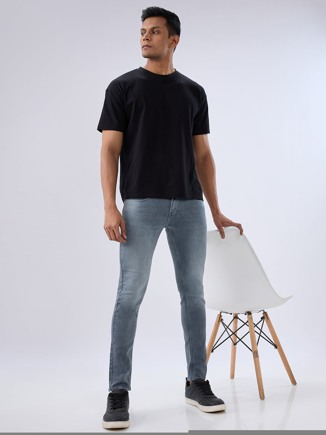 Spykar Grey Slim Fit Low Rise Jeans For Men