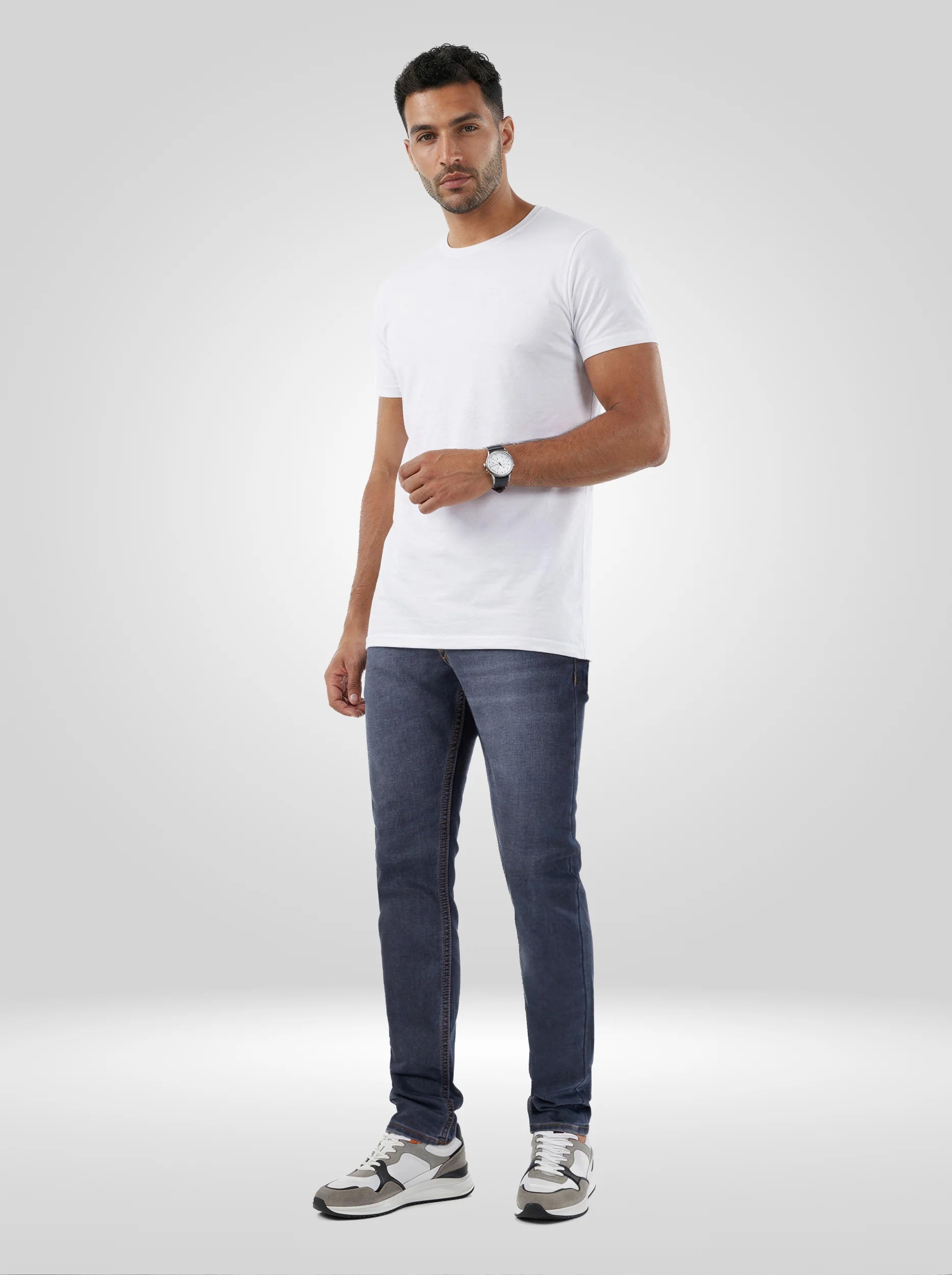 Men Black Solid Slim Fit Low Rise Jeans