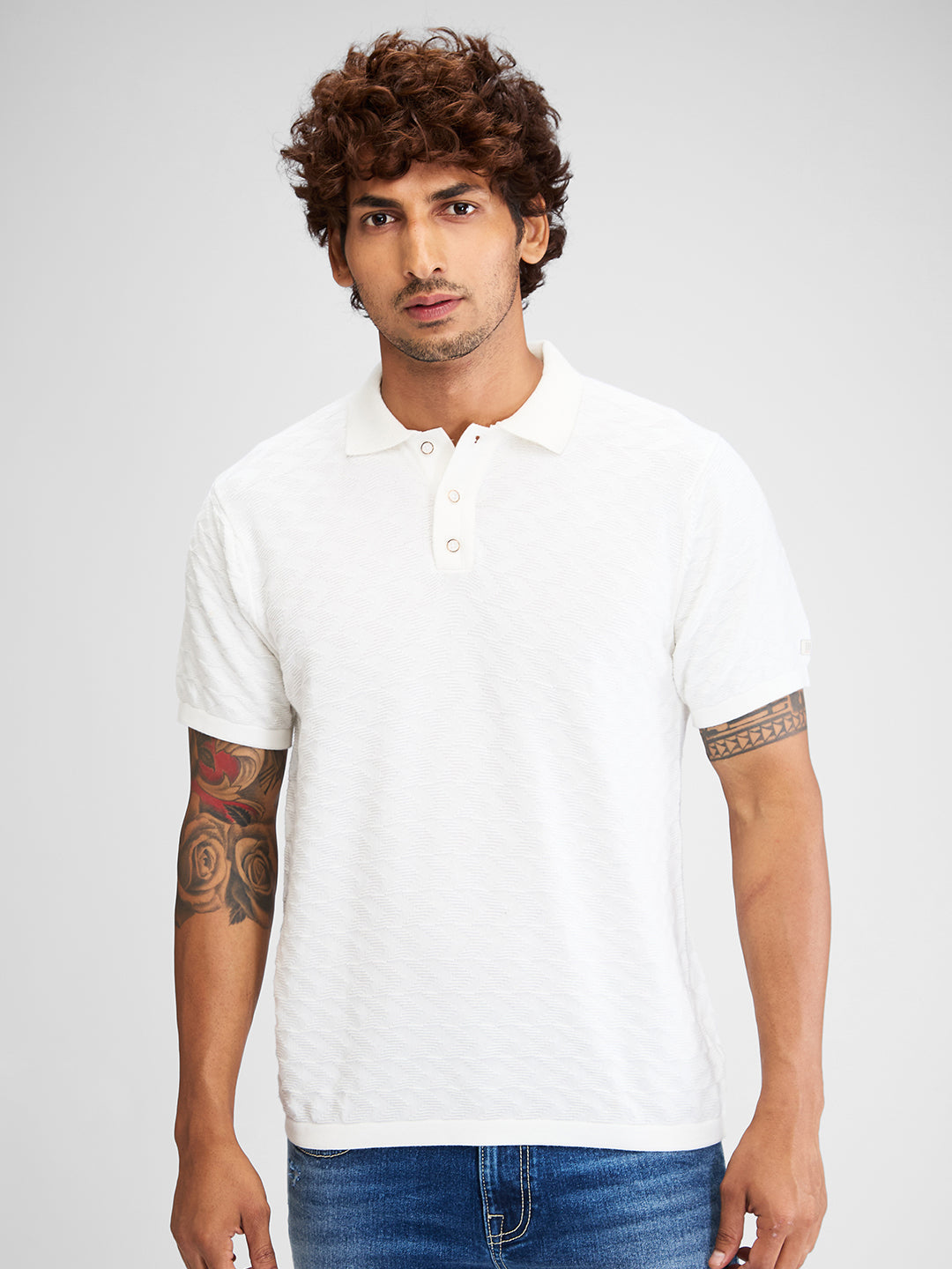 Spykar Men Solid White Slim Fit Half Sleeves Sweater