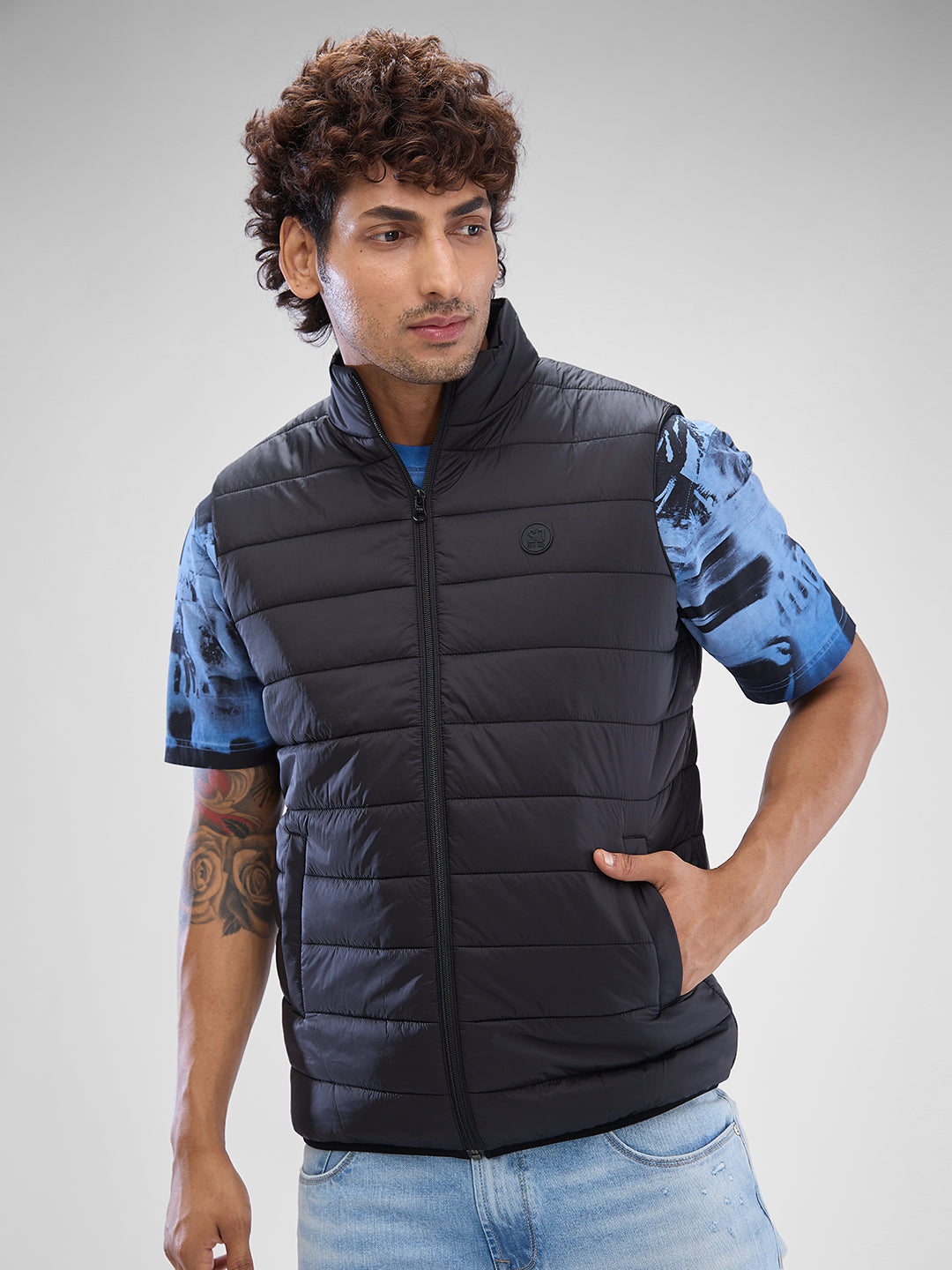 Spykar Black Polyester Sleeveless Jacket For Men