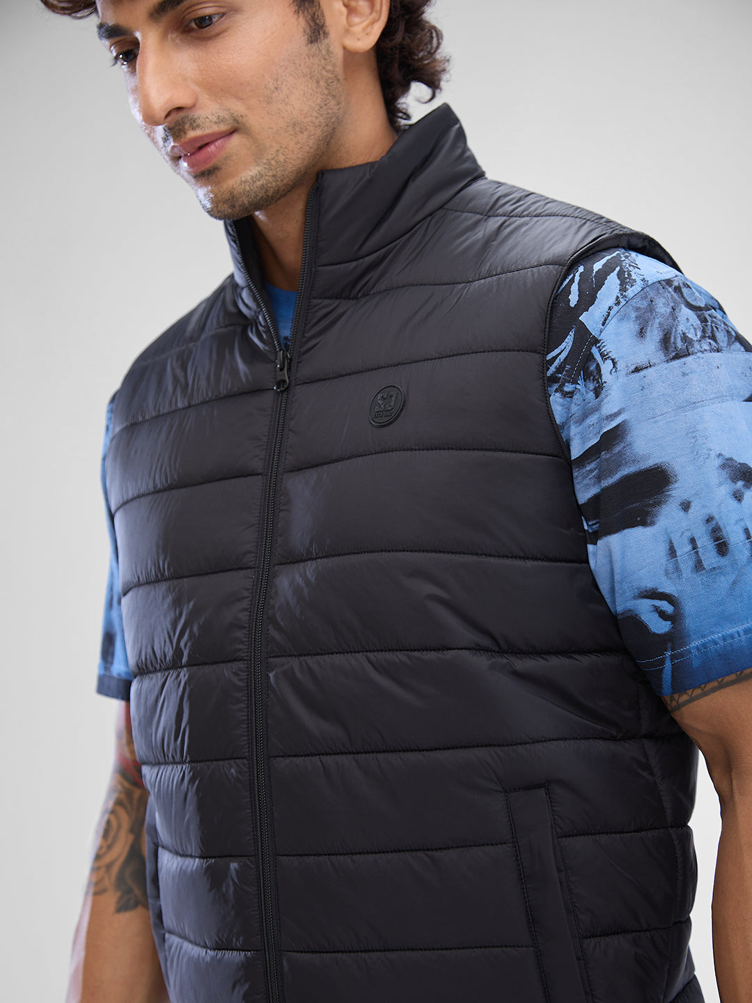 Spykar Black Polyester Sleeveless Jacket For Men