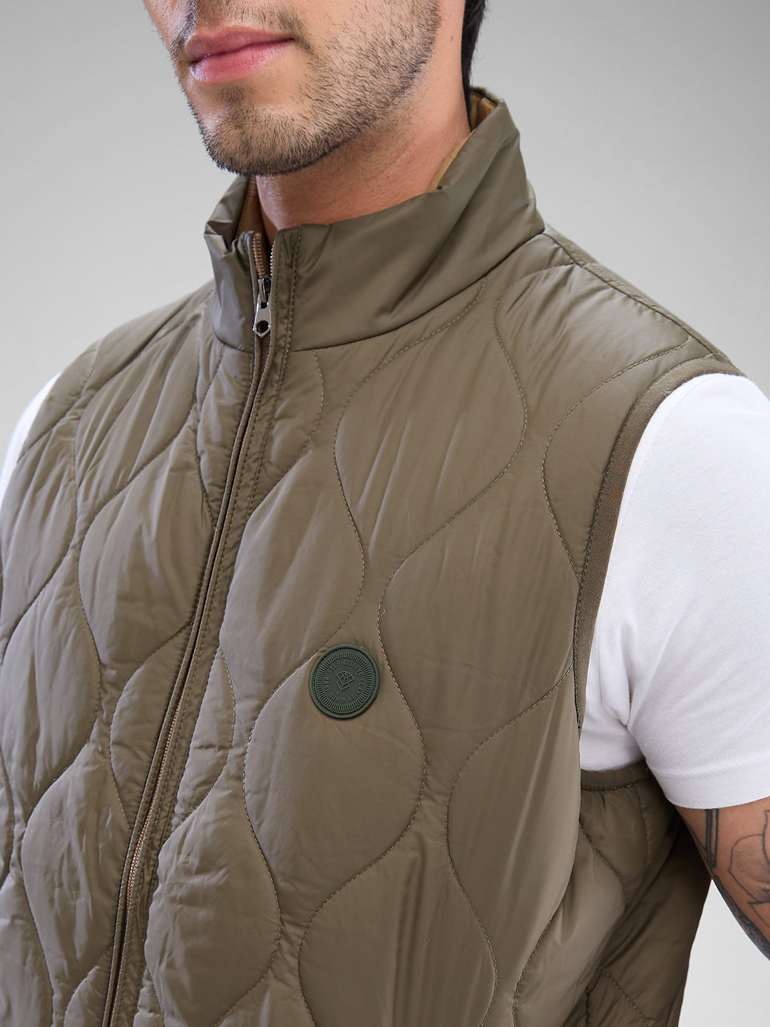 Spykar Olive Green Polyester Sleeveless Jacket For Men