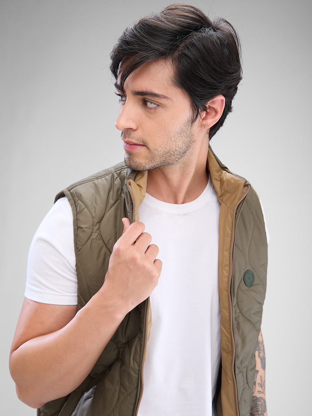 Spykar Olive Green Polyester Sleeveless Jacket For Men